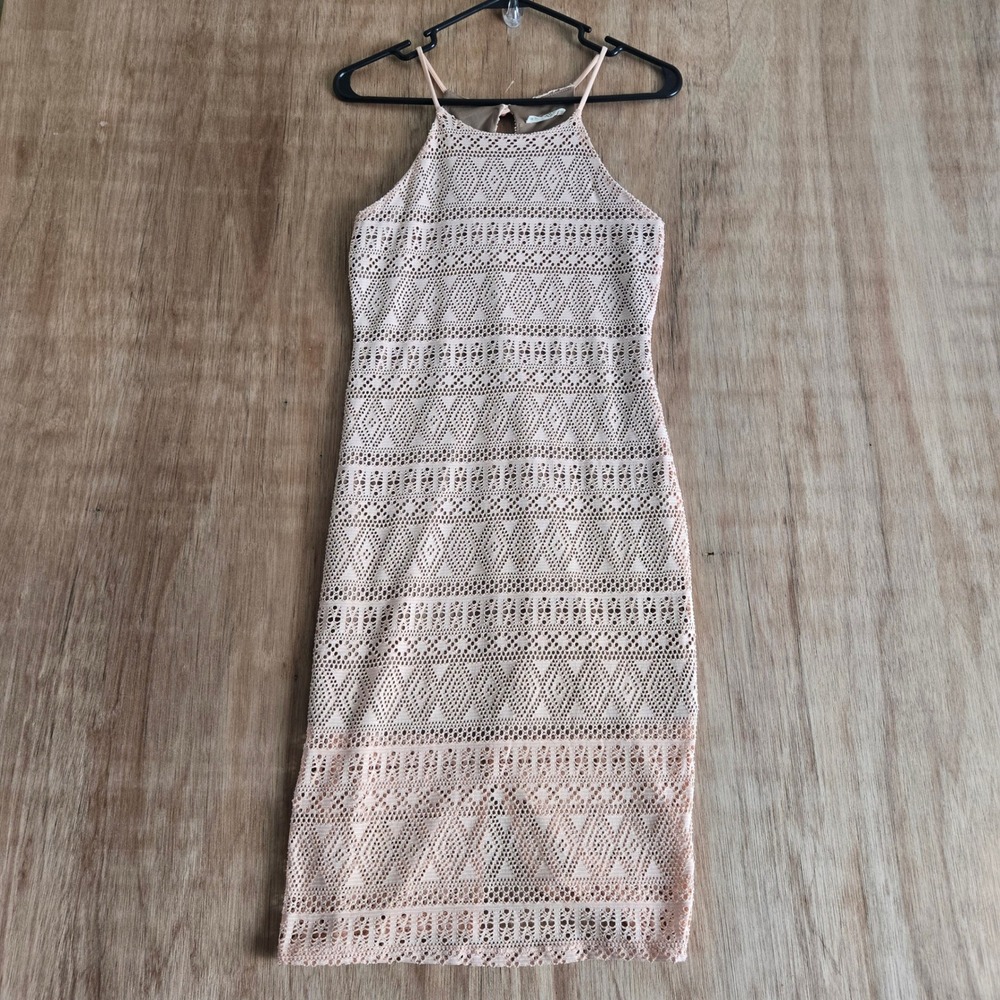 Poetry Los Angeles Peach Crochet Halter Top Geometric Lace Keyhole Back Small